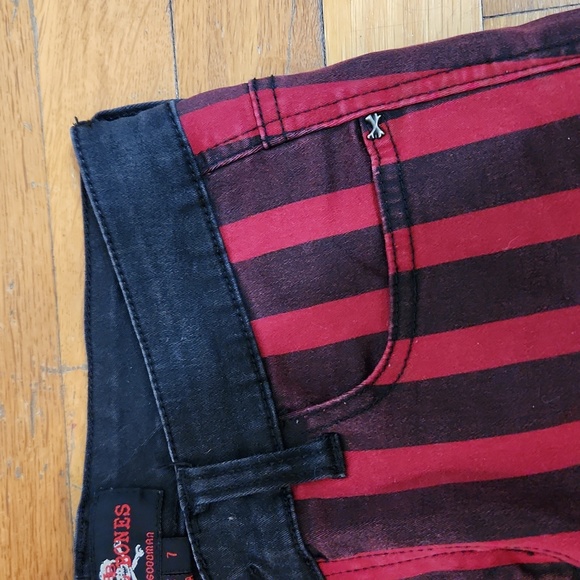 Hot Topic Royal Bones By Tripp Red & Black Stripes Split Leg Skinny Jeans Size 7 - Picture 4 of 6